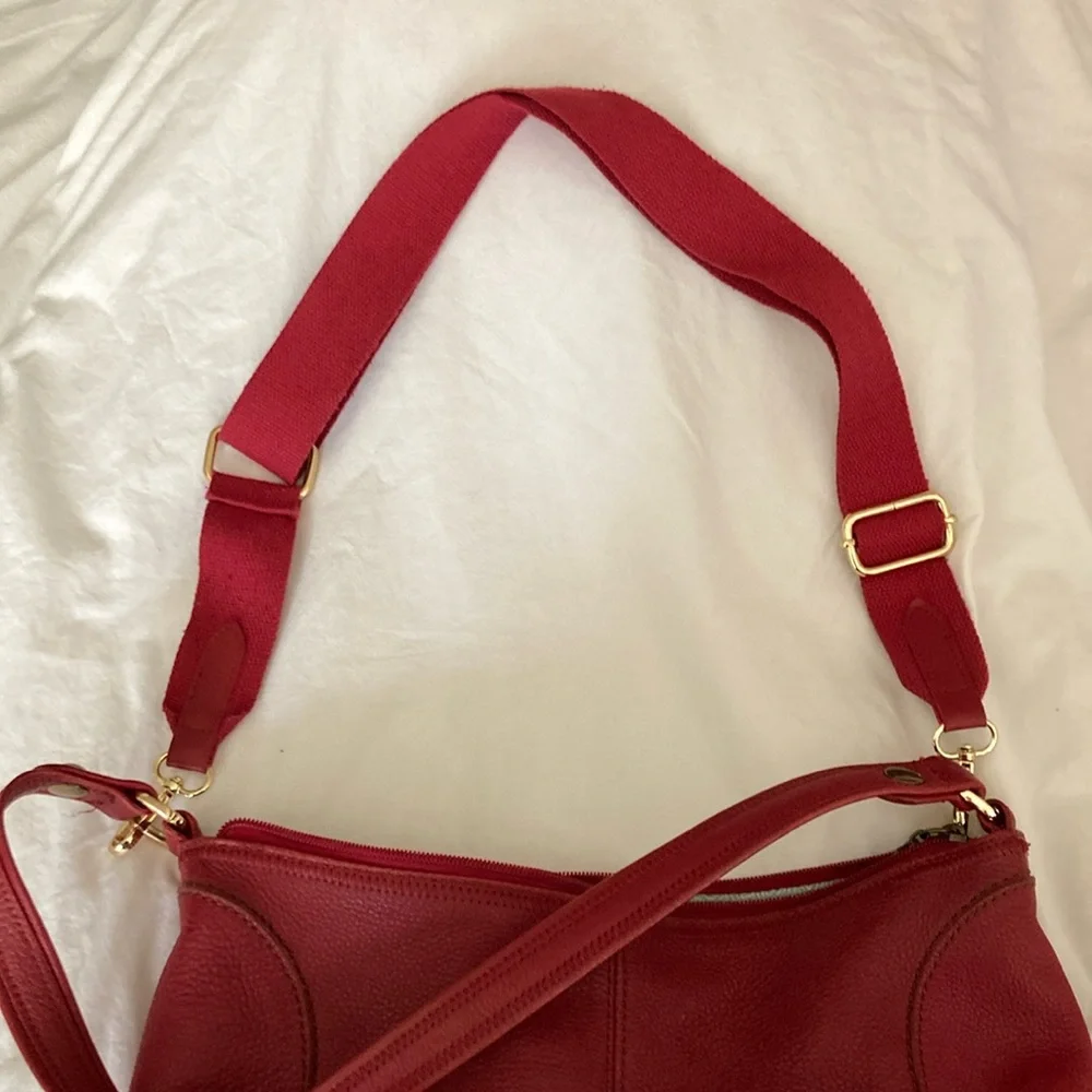 The Sak Red Leather Shoulder Bag - Picture 11 of 12
